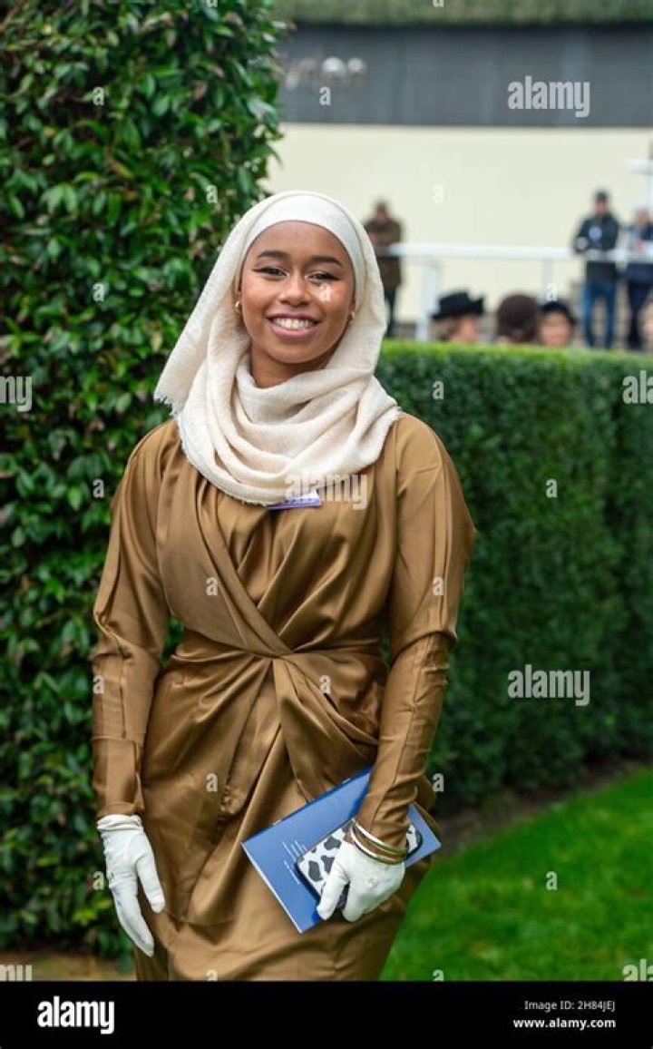 Khadijah Mellah Biography, Age, Height, Husband, Net Worth, Family