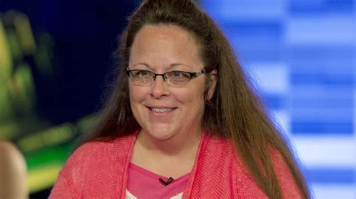 Kim Davis Biography, Age, Height, Husband, Net Worth, Family