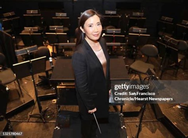 Kim Eun-sun Biography, Age, Height, Husband, Net Worth, Family