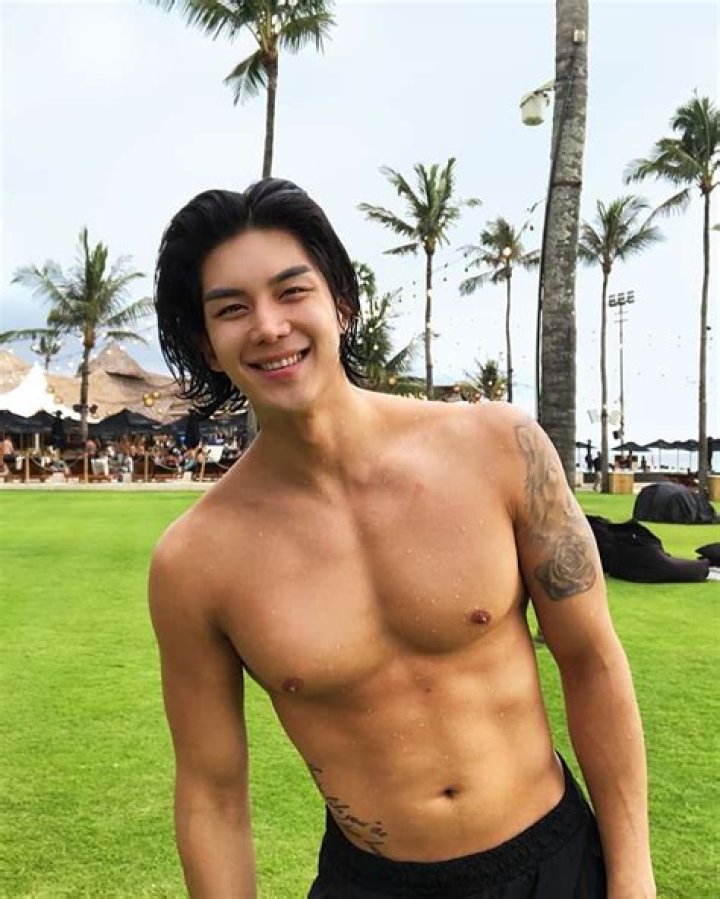 Kim Gil-hwan Biography, Age, Height, Wife, Net Worth, Family