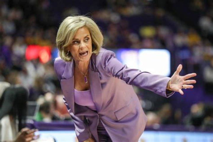 Kim Mulkey Biography, Age, Height, Husband, Net Worth, Family