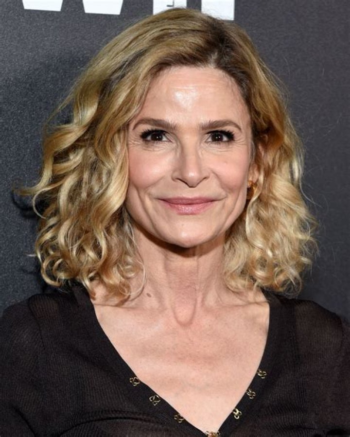 Kyra Sedgwick Biography, Age, Height, Husband, Net Worth, Family