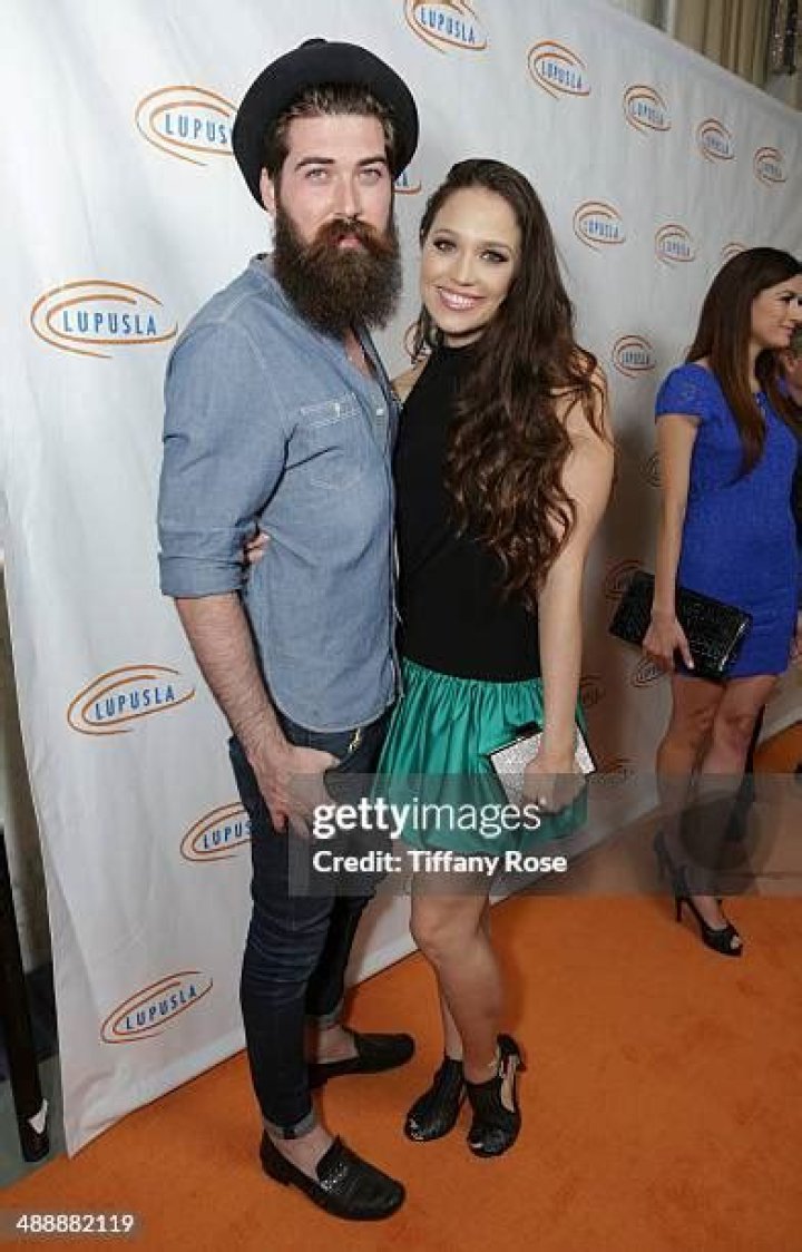 Lane Toran Biography, Age, Height, Wife, Net Worth, Family