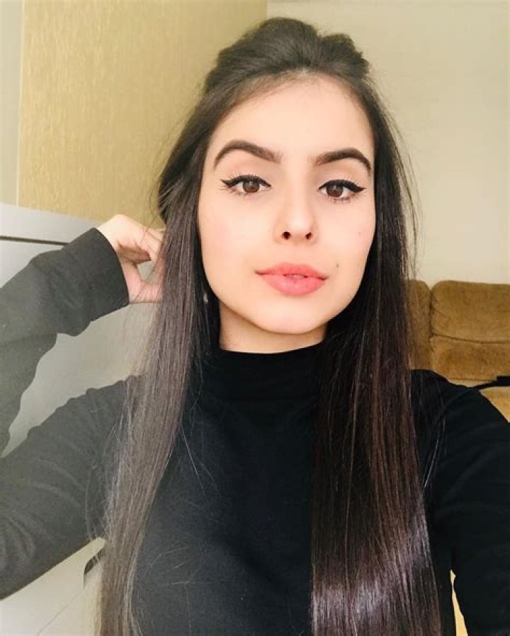 Larissa Costa Biography, Age, Height, Husband, Net Worth, Family