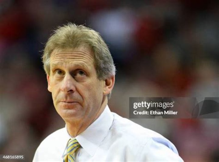 Larry Shyatt Biography, Age, Height, Wife, Net Worth, Family