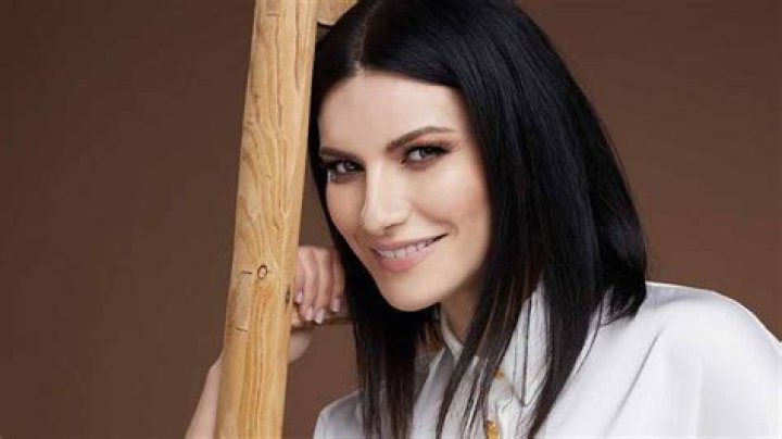 Laura Pausini biografía, edad, altura, esposa, net worth, familia