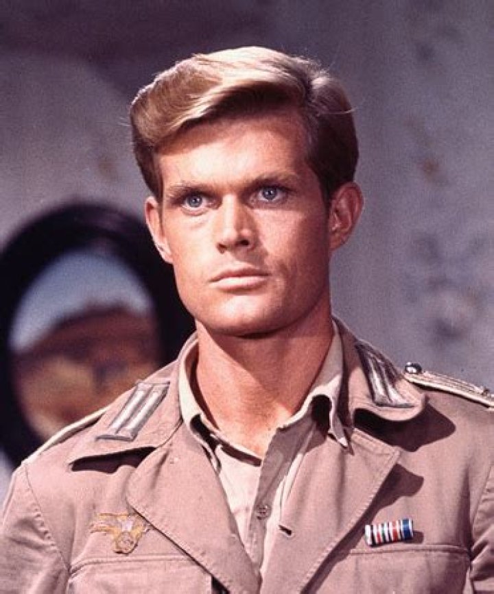 Lawrence P. Casey biografía, edad, altura, esposo, net worth, familia