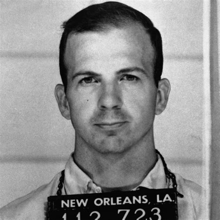 Lee Harvey Oswald Biography, Age, Height, Wife, Net Worth, Family