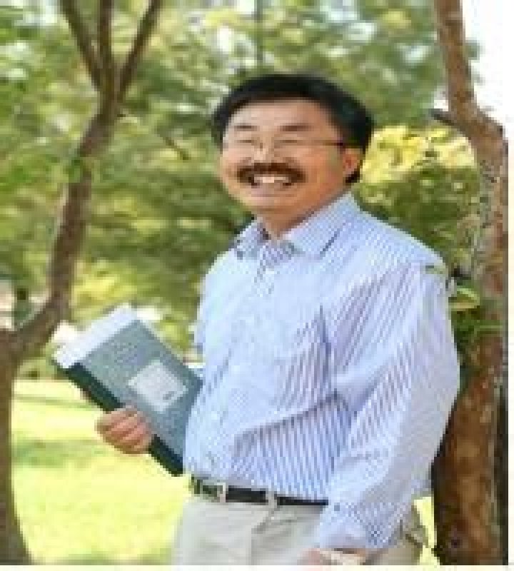 Lee Young-hee Biography, Age, Height, Wife, Net Worth, Family