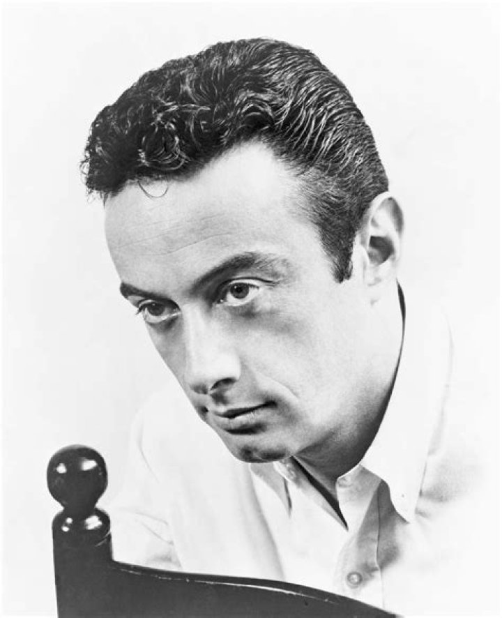Lenny Bruce Biography, Age, Height, Wife, Net Worth, Family