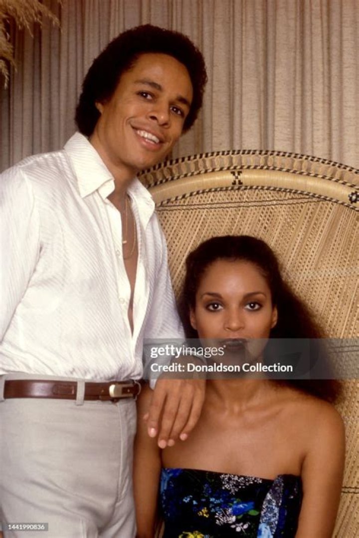 Leon Isaac Kennedy Biography, Age, Height, Wife, Net Worth, Family