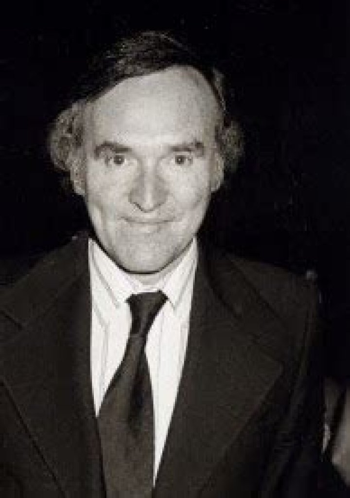 Leonard Hirshan Biography, Age, Height, Wife, Net Worth, Family