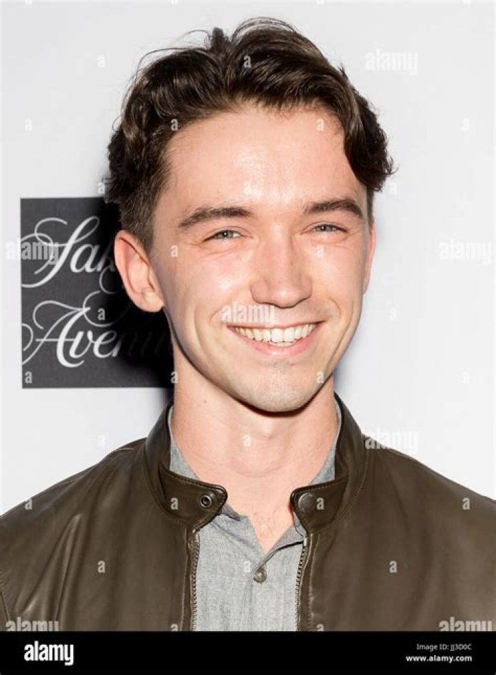 Liam Aiken Biography, Age, Height, Wife, Net Worth, Family