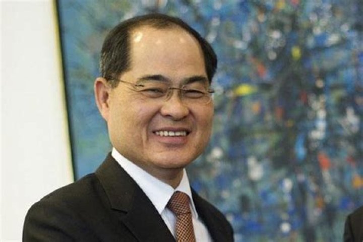 Lim Hng Kiang Biography, Age, Height, Wife, Net Worth, Family