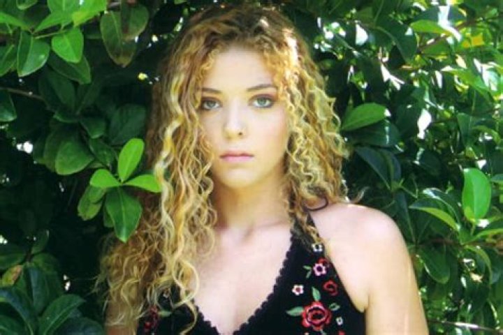 Lindsey Landers Biography, Age, Height, Husband, Net Worth, Family