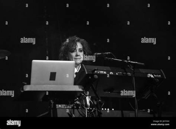 Lisa Coleman Biography, Age, Height, Husband, Net Worth, Family