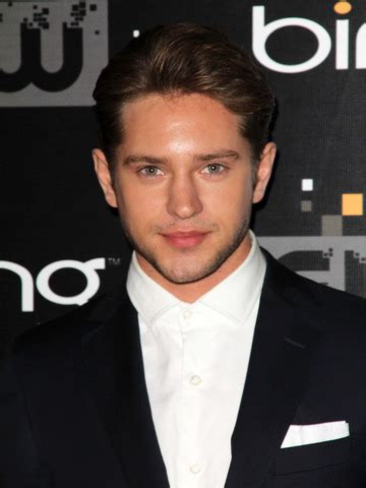 Louis Hunter Biography, Age, Height, Wife, Net Worth, Family