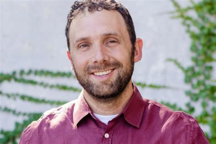 Lukas Walton Biography, Age, Height, Wife, Net Worth, Family