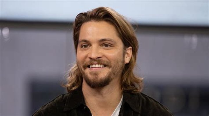 Luke Grimes Biography, Age, Height, Wife, Net Worth, Family