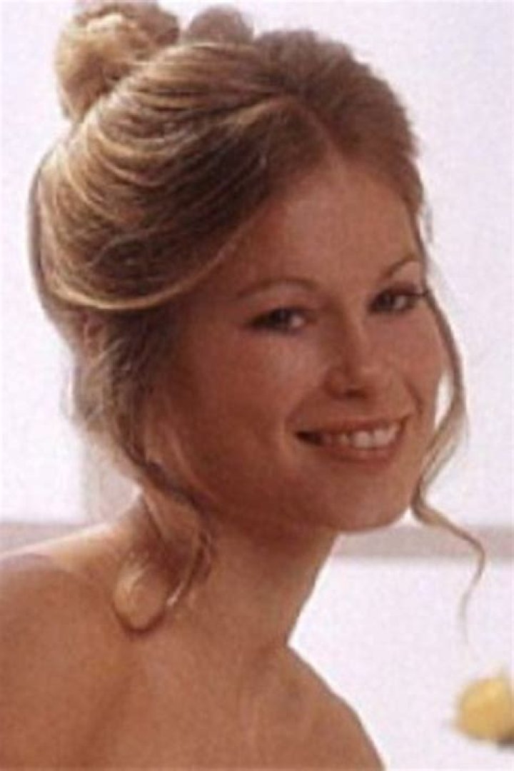 Lynn Theel Biography, Age, Height, Husband, Net Worth, Family