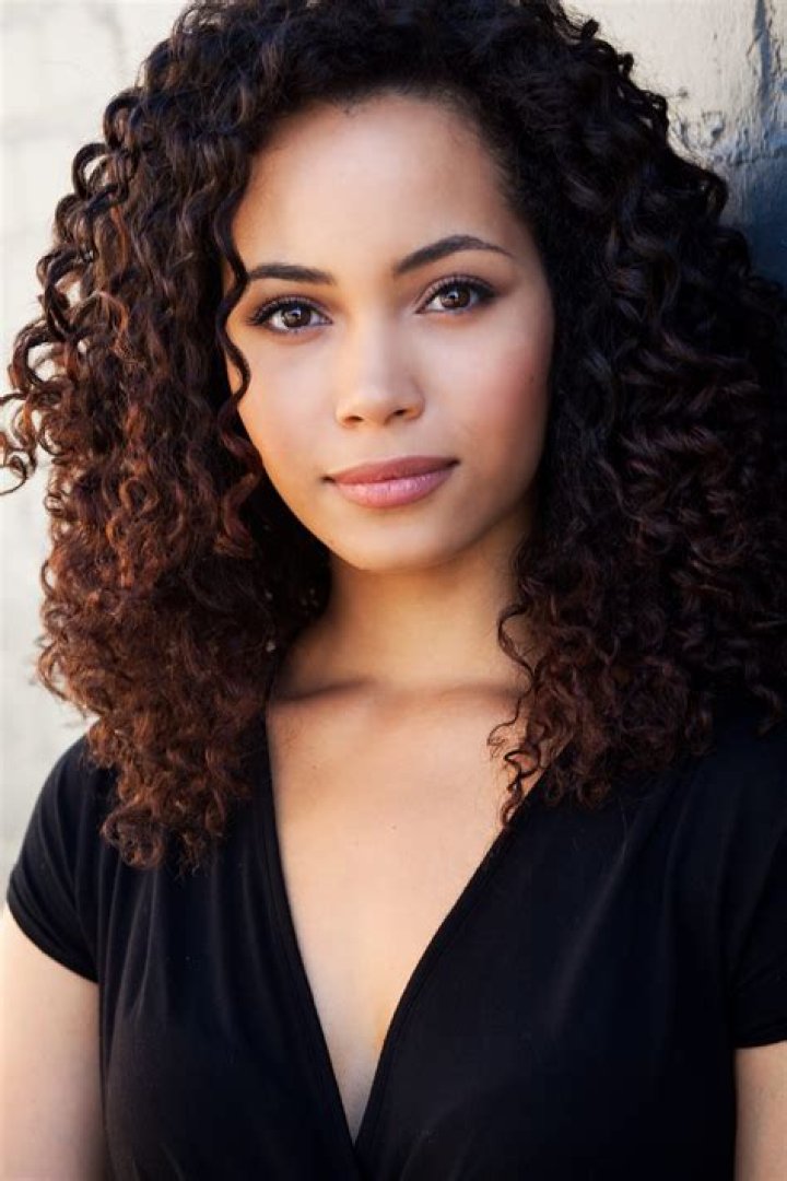 Madeleine Mantock Biography, Age, Height, Husband, Net Worth, Family