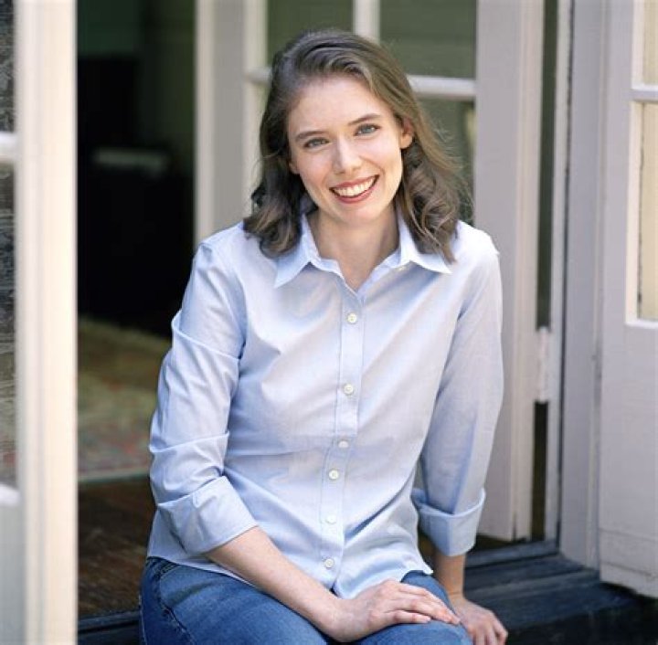 Madeline Miller biografía, edad, altura, esposa, net worth, familia