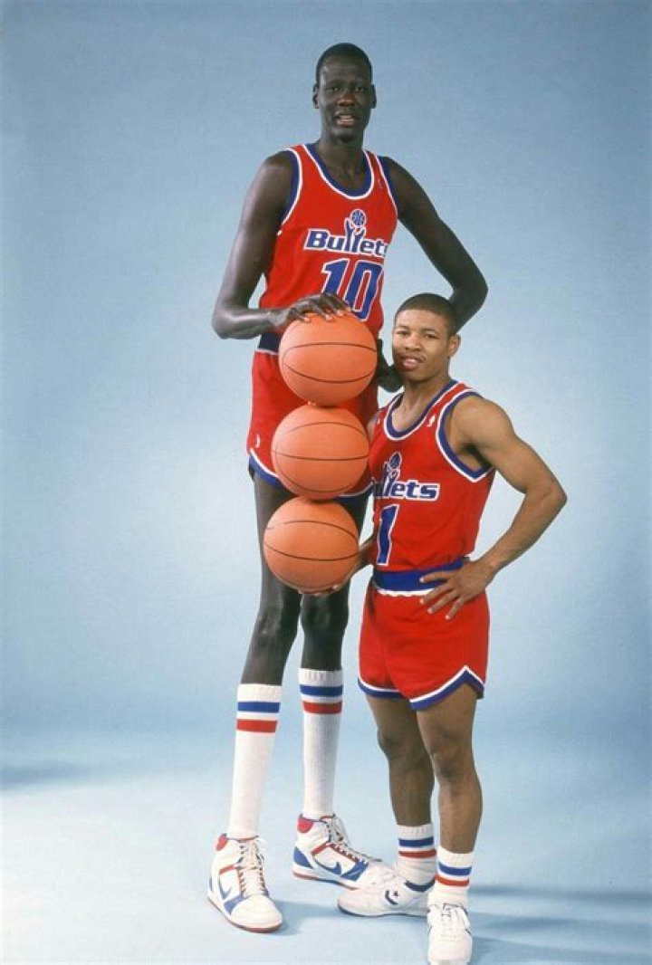 Manute Bol Biography, Age, Height, Wife, Net Worth, Family