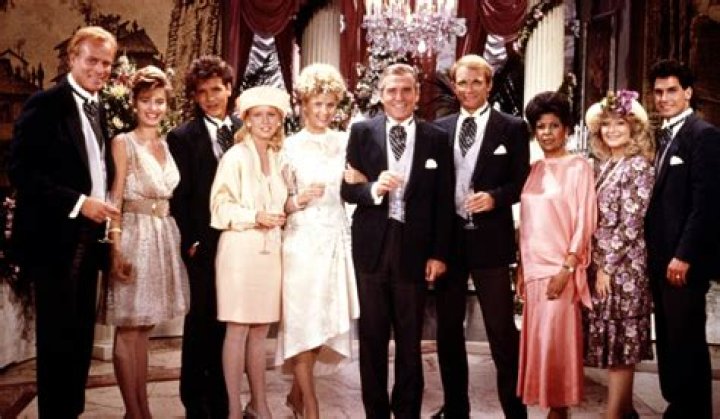 Marguerite Ray Biography, Age, Height, Husband, Net Worth, Family