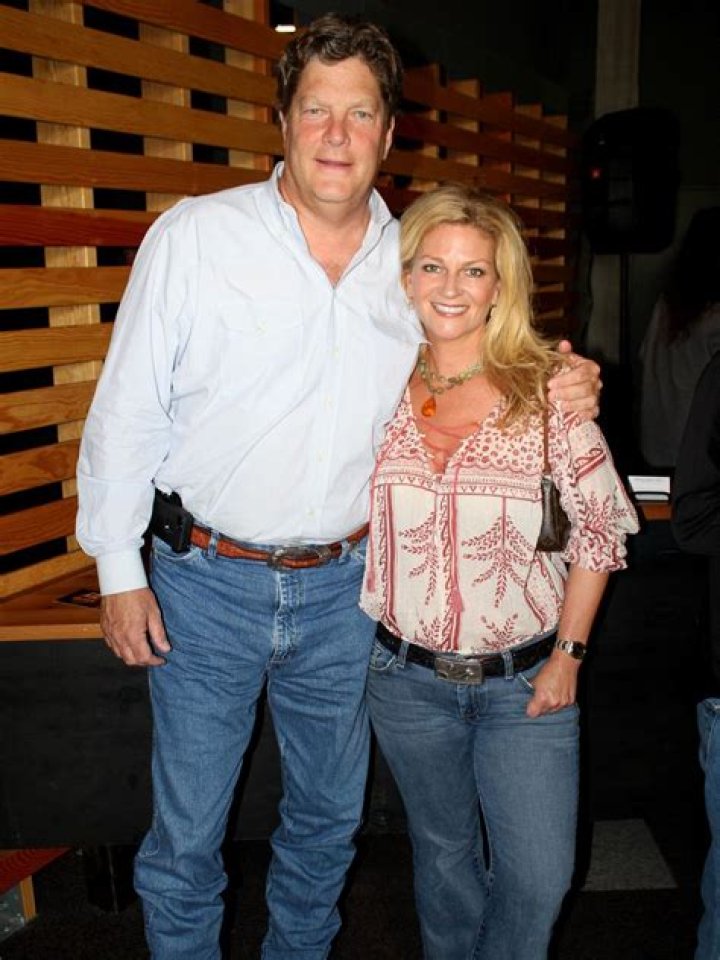 Marisa Wayne Biography, Age, Height, Husband, Net Worth, Family