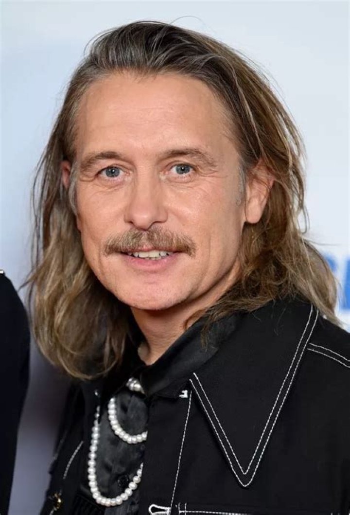 Mark Owen Biography, Age, Height, Wife, Net Worth, Family