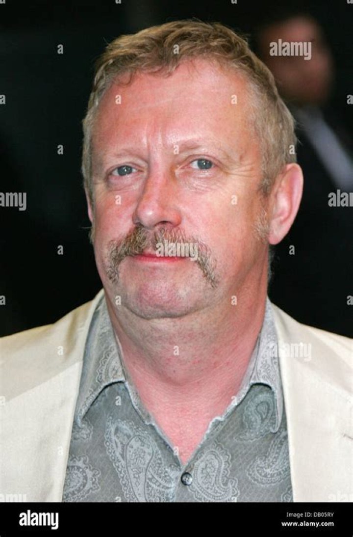 Mark Williams Biography, Age, Height, Wife, Net Worth, Family