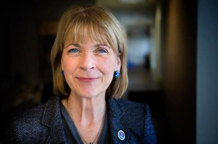 Martha Coakley Biography, Age, Height, Husband, Net Worth, Family