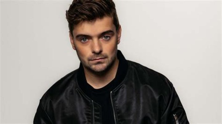 Martin Garrix Biography, Age, Height, Wife, Net Worth, Family