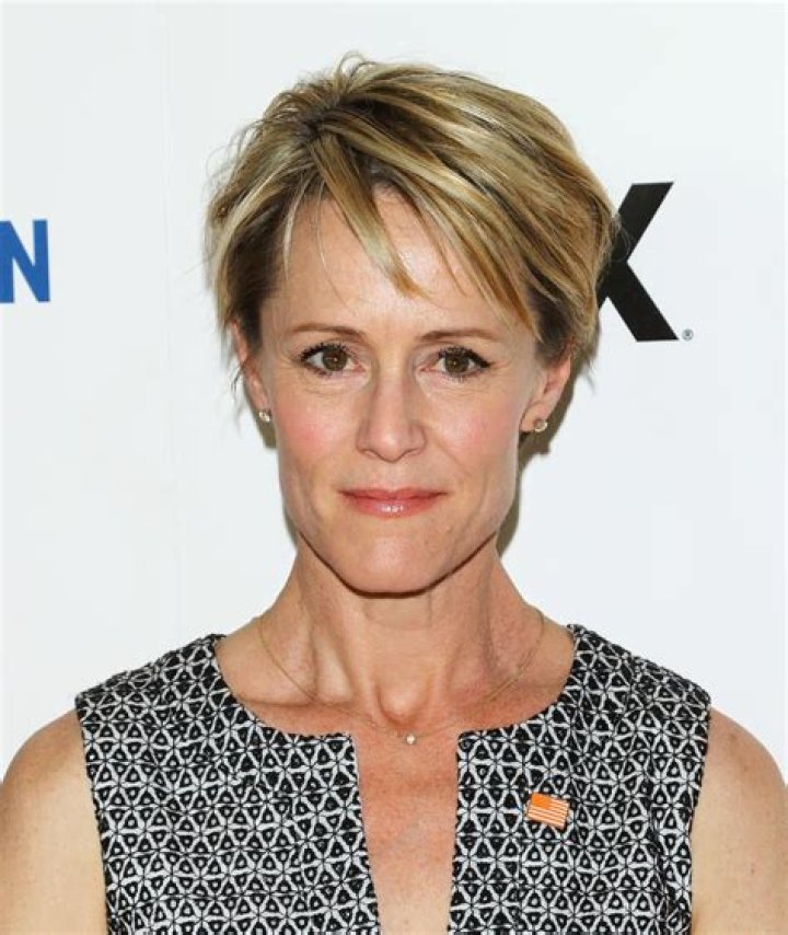 Mary Stuart Masterson Biography, Age, Height, Husband, Net Worth, Family