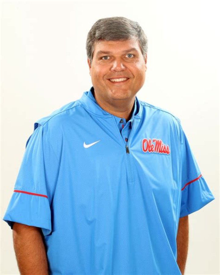 Matt Luke Biography, Age, Height, Wife, Net Worth, Family