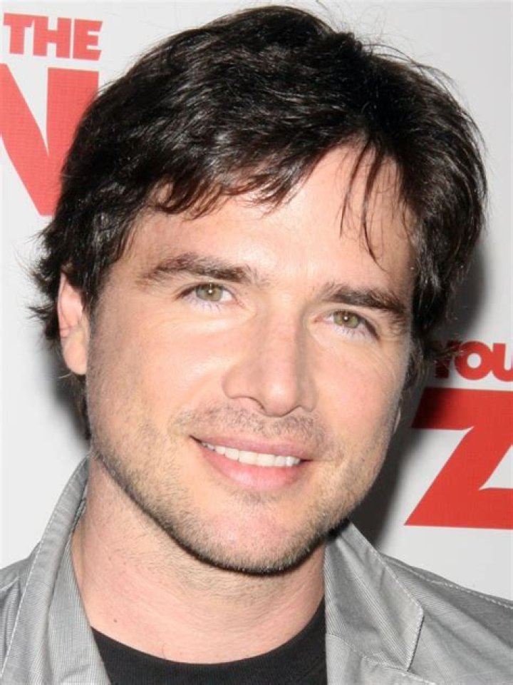 Matthew Settle Biography, Age, Height, Wife, Net Worth, Family