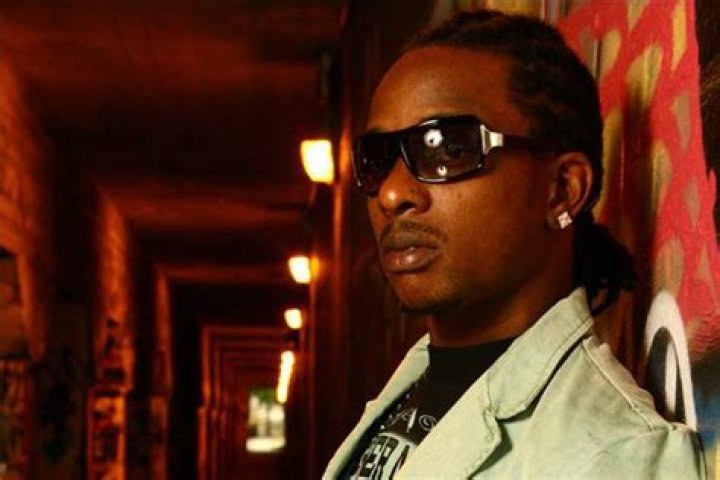 Mega Banton Biography, Age, Height, Wife, Net Worth, Family