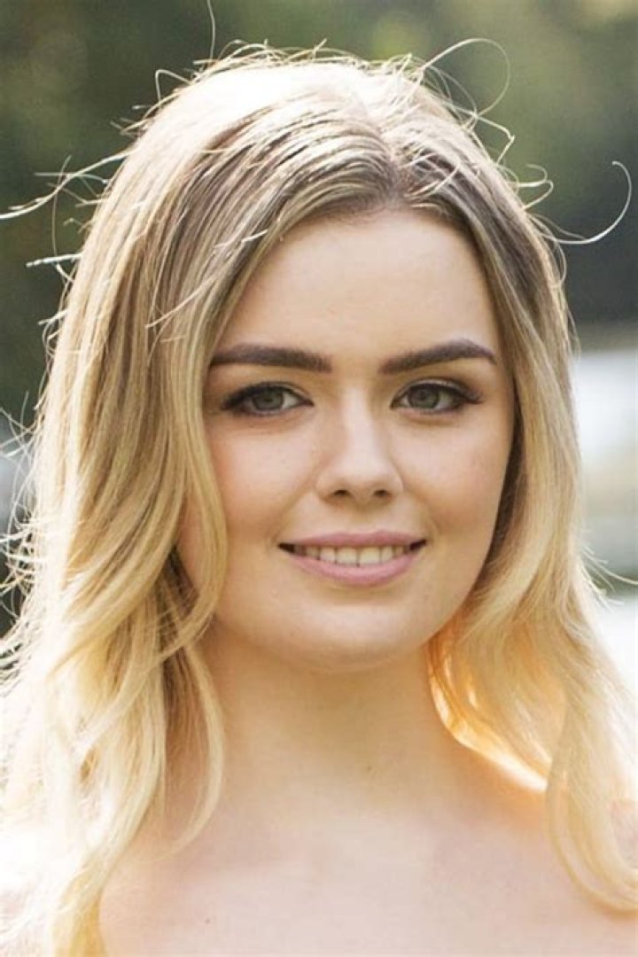 Megan Walsh Biography, Age, Height, Husband, Net Worth, Family