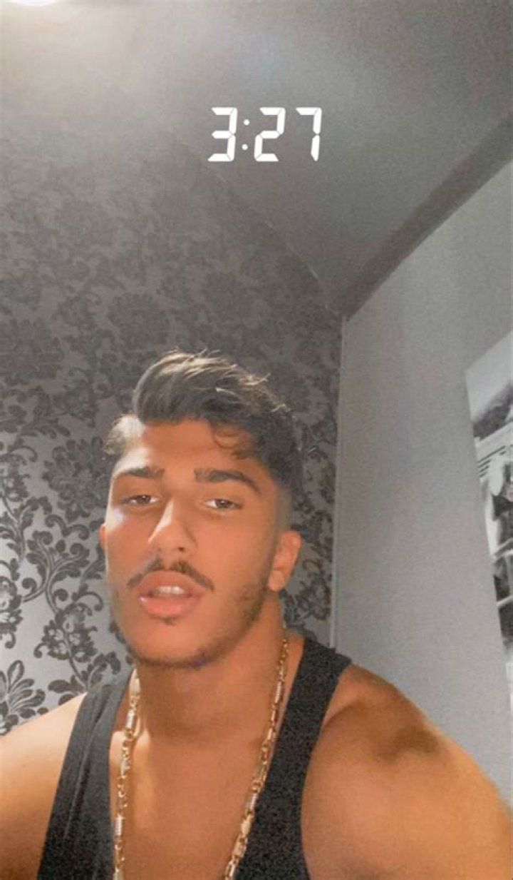 Mero Biography, Age, Height, Wife, Net Worth, Family