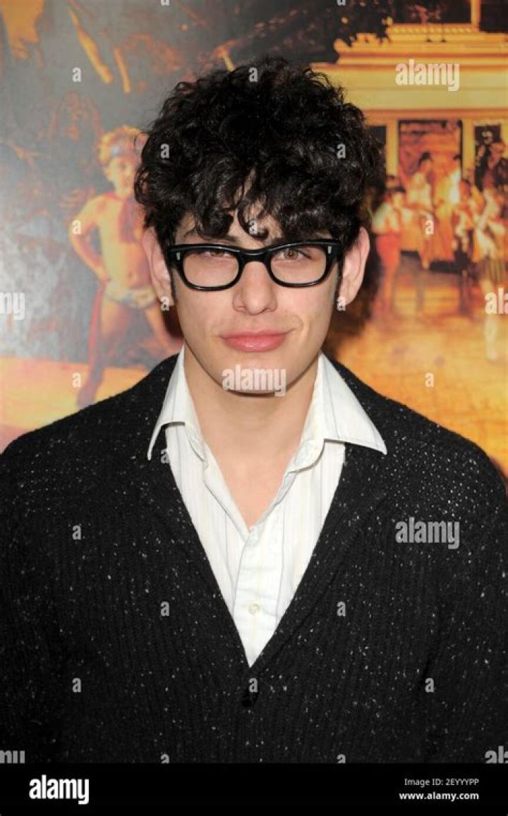 Michael Eric Reid Biography, Age, Height, Wife, Net Worth, Family