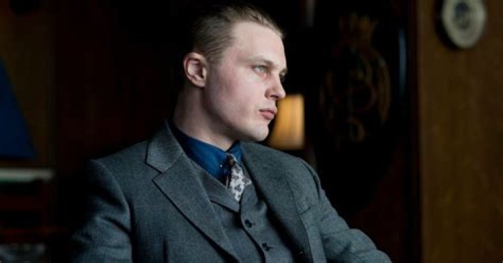 Michael Pitt biografía, edad, altura, esposo, net worth, familia
