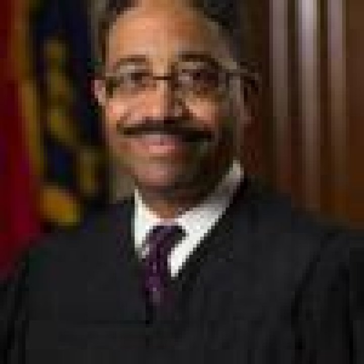 Michael R. Morgan Biography, Age, Height, Wife, Net Worth, Family