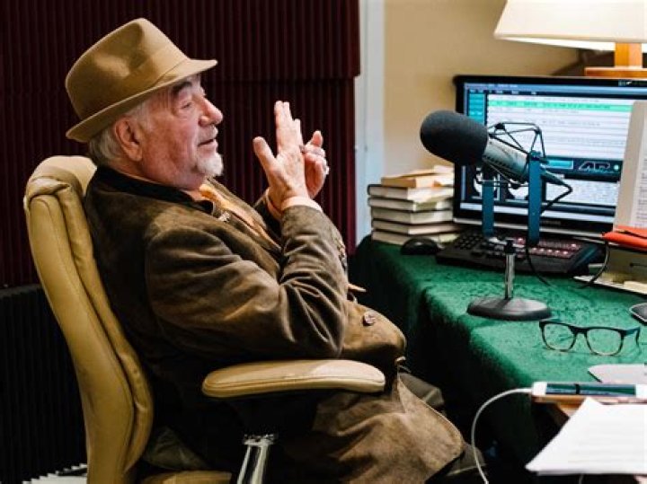 Michael Savage Biography, Age, Height, Wife, Net Worth, Family