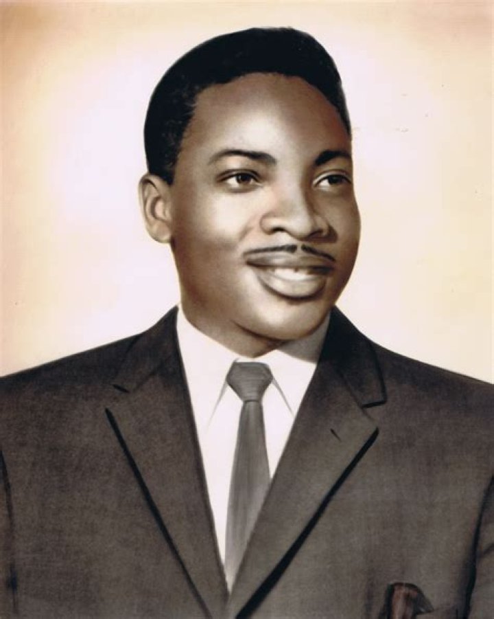 Mighty Sparrow Biography, Age, Height, Husband, Net Worth, Family