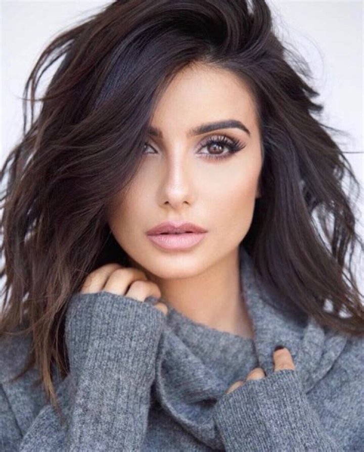 Mikaela Hoover Biography, Age, Height, Husband, Net Worth, Family