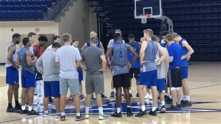 Mike Morrell Biography, Age, Height, Wife, Net Worth, Family