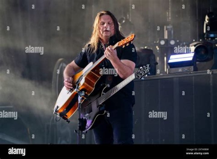 Mike Mushok Biography, Age, Height, Wife, Net Worth, Family