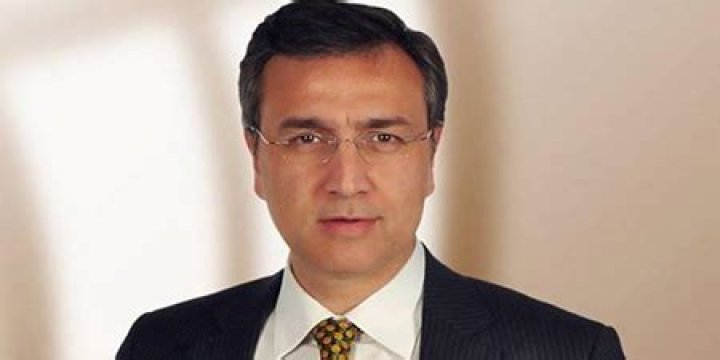 Moeed Pirzada Biography, Age, Height, Wife, Net Worth, Family