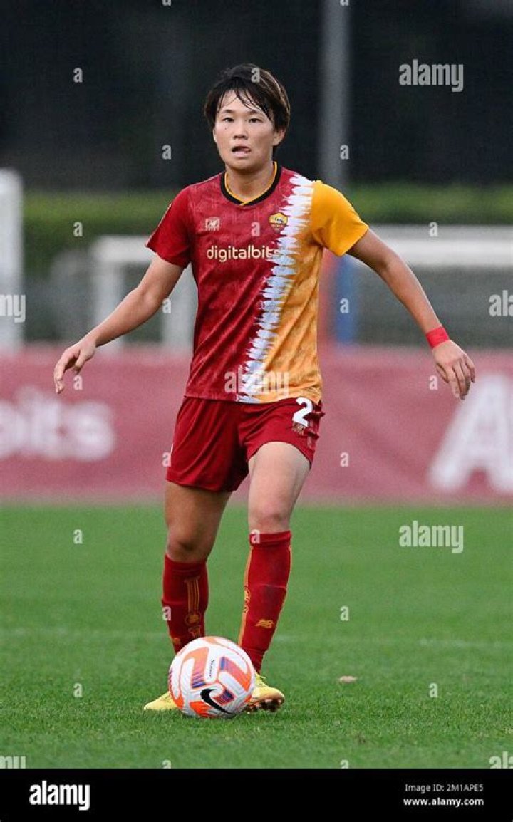 Moeka Minami Biography, Age, Height, Husband, Net Worth, Family