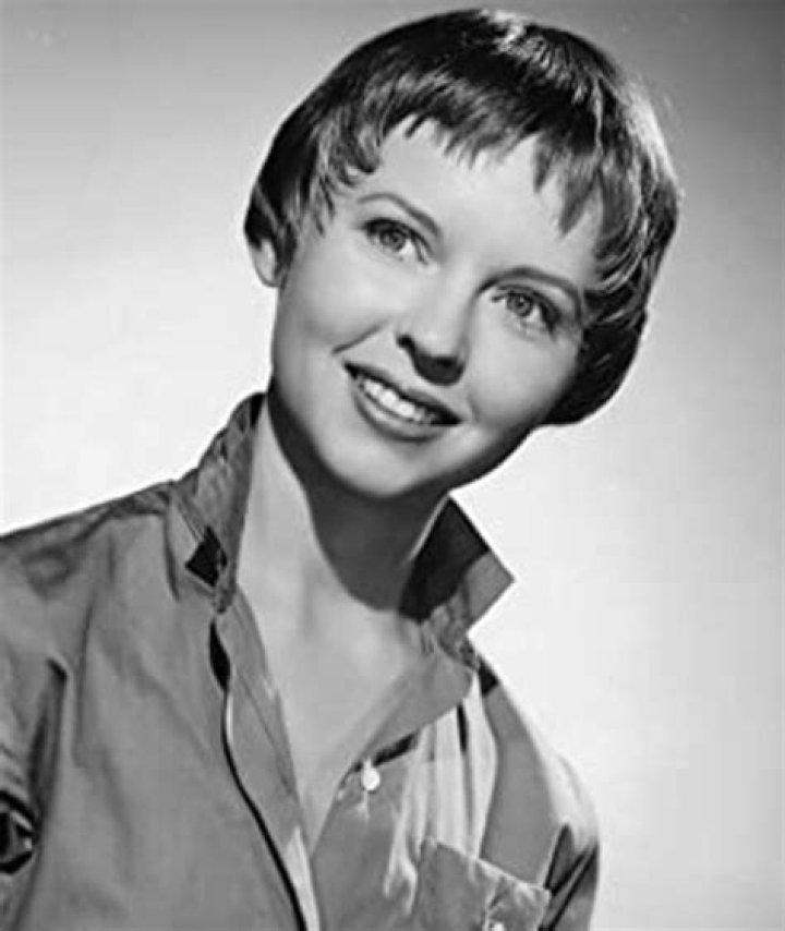 Molly McCart Biography, Age, Height, Husband, Net Worth, Family